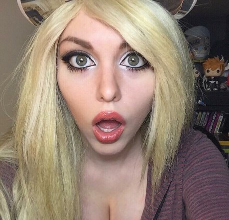 Abi Aikou hot pornstar galleries