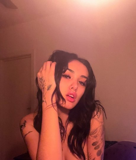 Arivalilith pornstar pics