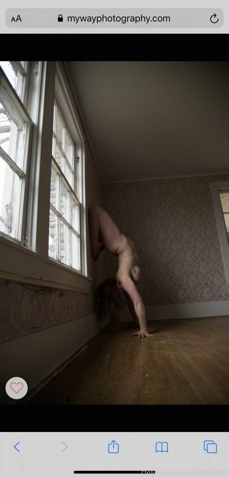 Tsunami RT naked model galleries