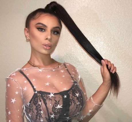 Jordan Taverner pretty star image