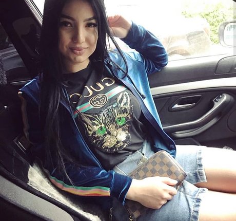 Asa Lochka pornstar sexy pics