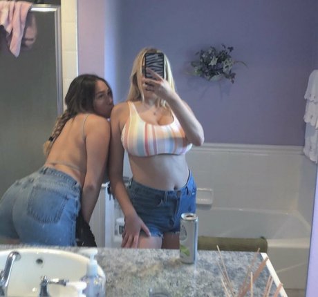 Holly Youpa xxx actress galleries