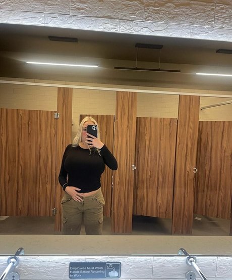 Holly Youpa pornstar high quality photo