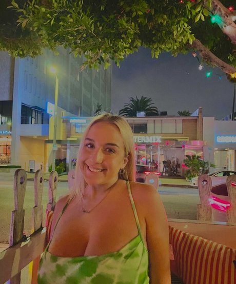 lesbian feet onlyfans hd photo