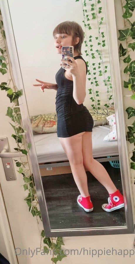 hippiehapp model top pictures