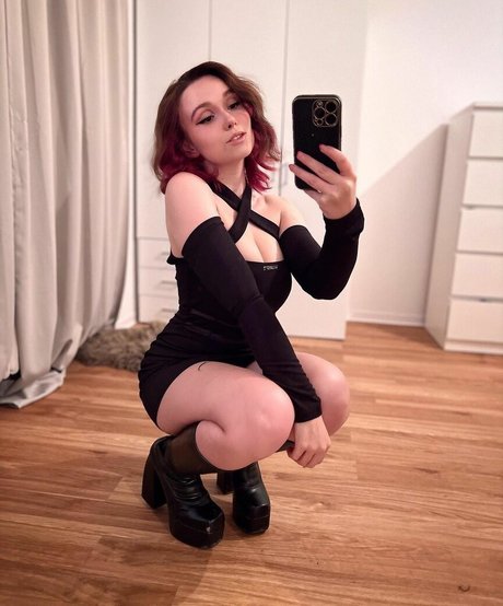 Feedeline sex actress image