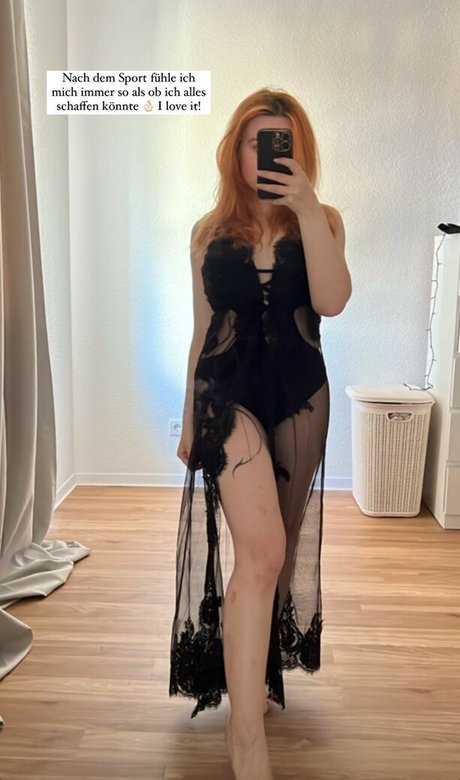 Feedeline model hot photos