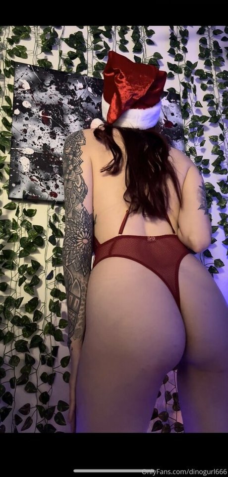 dinogurl666 pornographic model picture