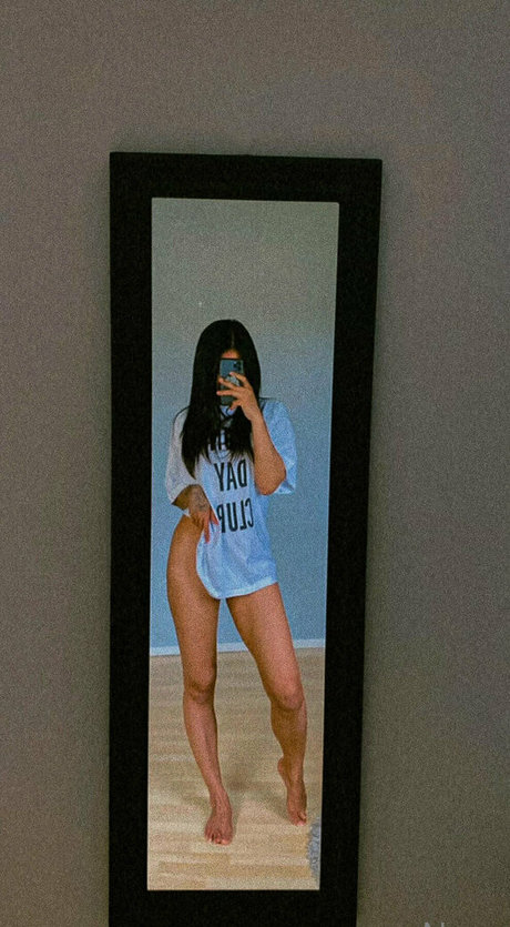 nang uncut hd model pic