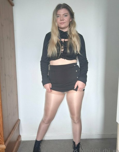 rhi rhi xo hot actress photos