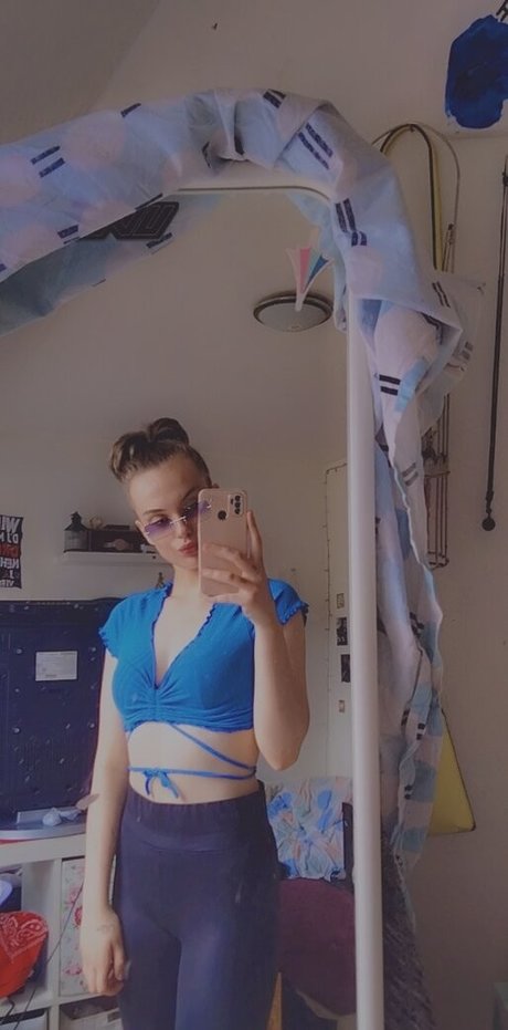 Paula Landmesser model xxx photo