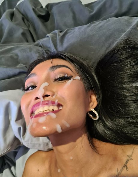 Far Thai pornstar xxx pics