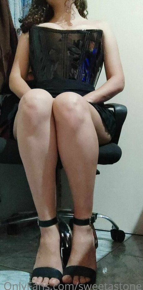 sweetastone pretty actress galleries