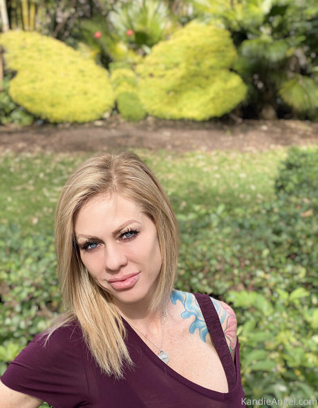 kandieangel hot model photo