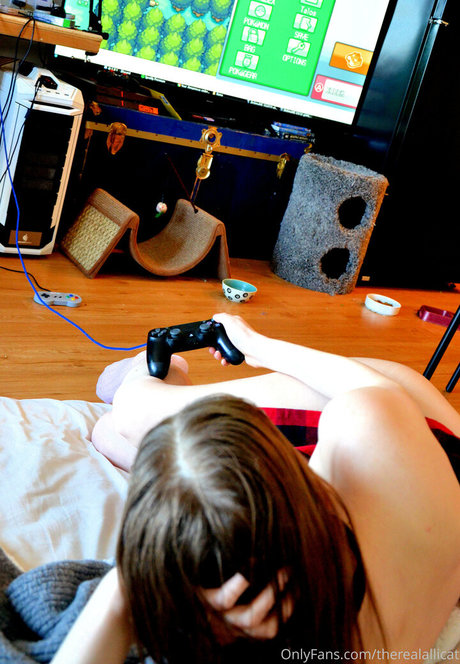 therealallicat adult actress galleries