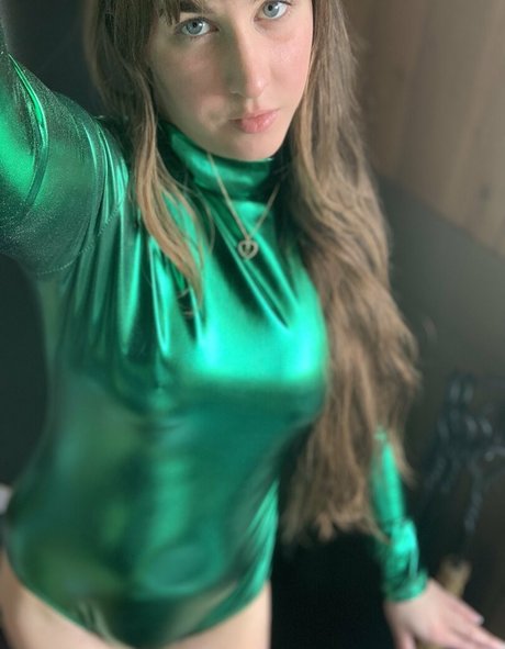 NSFWLeia pornographic actress pics