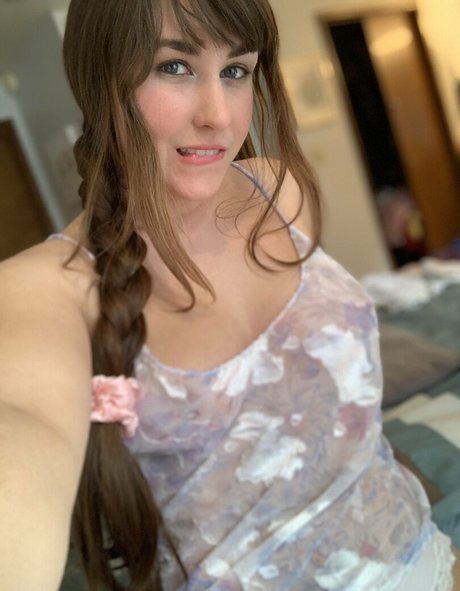 NSFWLeia model high quality photo