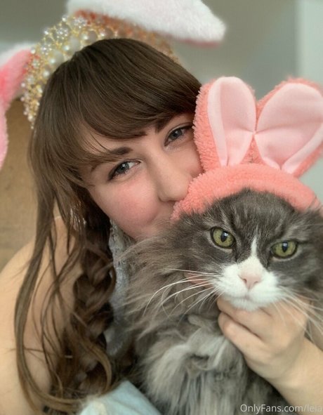 NSFWLeia hd pornstar photos