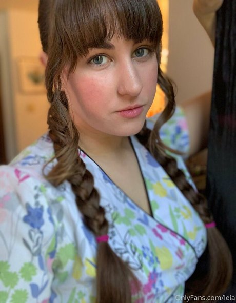 NSFWLeia perfect actress photo