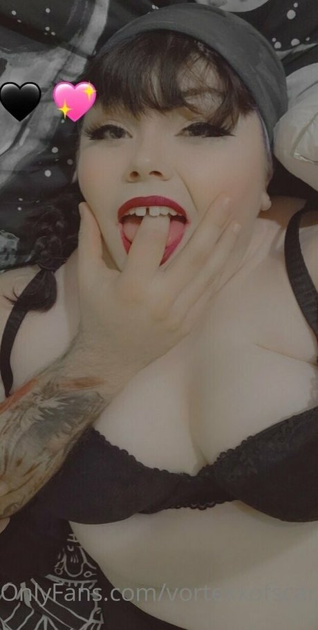 vortexxofscarlett art model picture