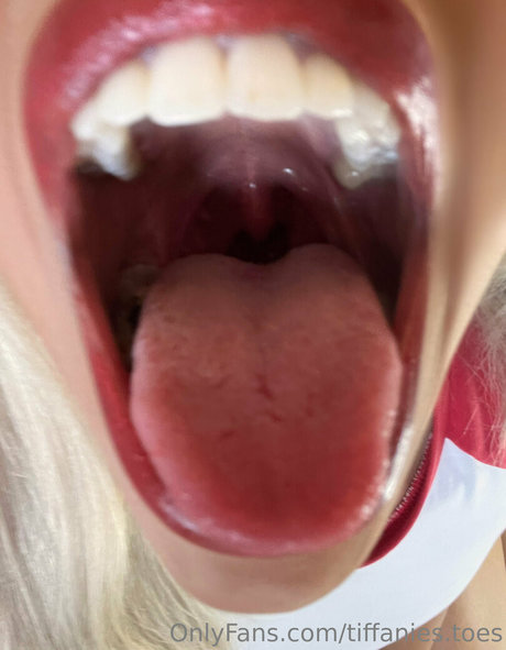 tiffanies toes star erotic pics