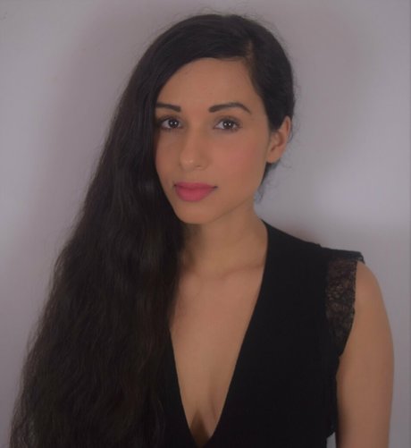 blonde yoga onlyfans top gallery