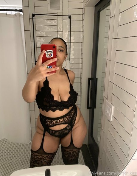 french kiss sexy pornstar galleries