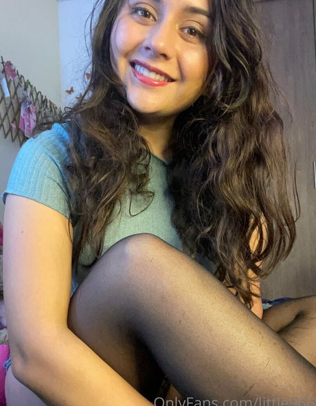 little966 star nude image