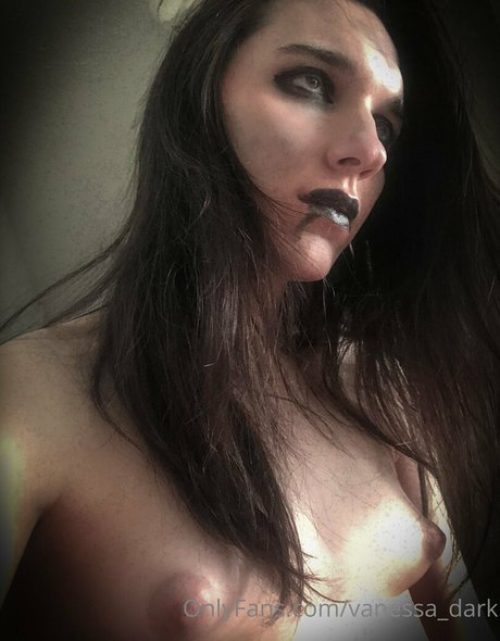 vanessa dark model hot photo