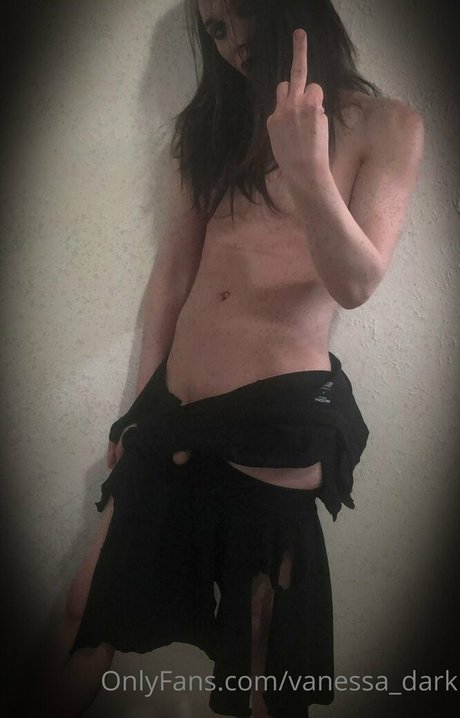 vanessa dark naked star pics