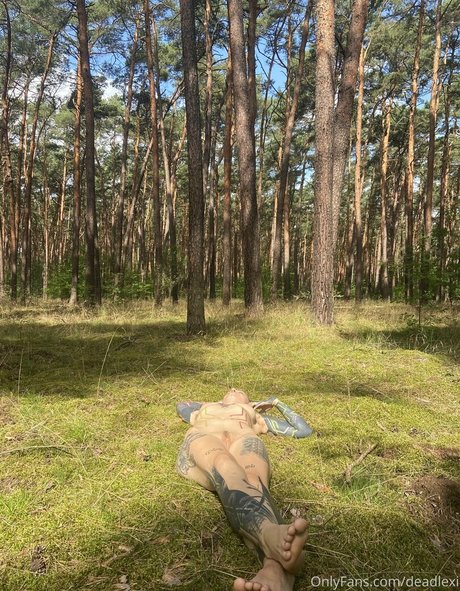 deadlexi pretty pornstar picture