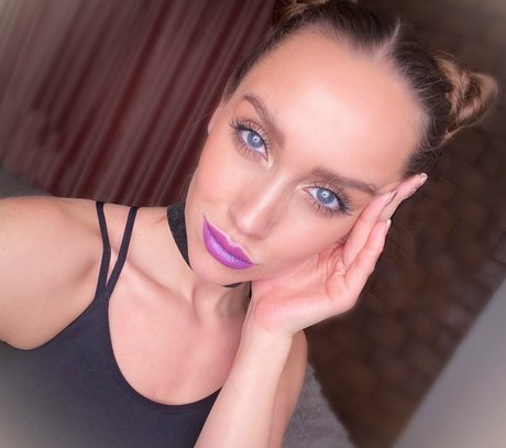 Kristina Sweet model free pic