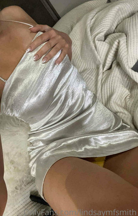 Lindsay Smith star nudes pictures