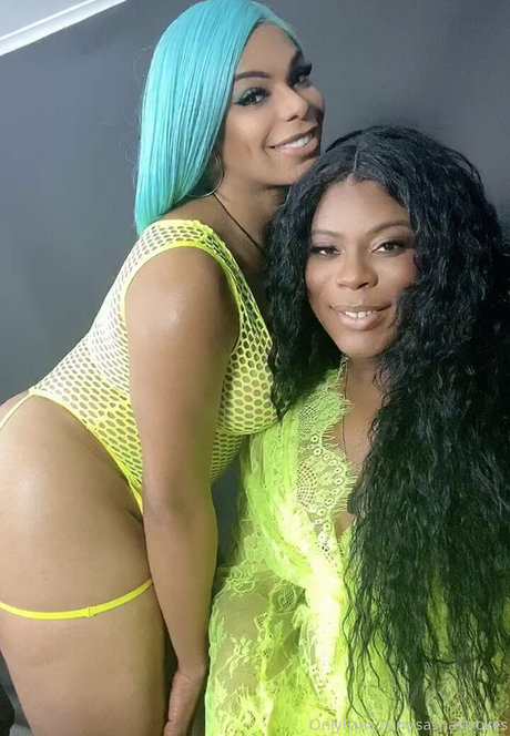 milf pregnant onlyfans naked image