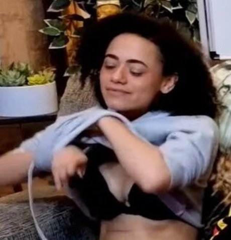 BlackKrystal model xxx pics