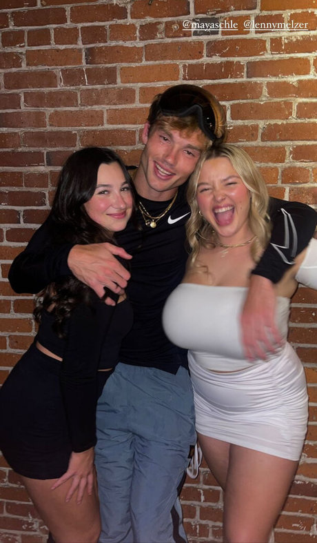 Peytn naked star photos