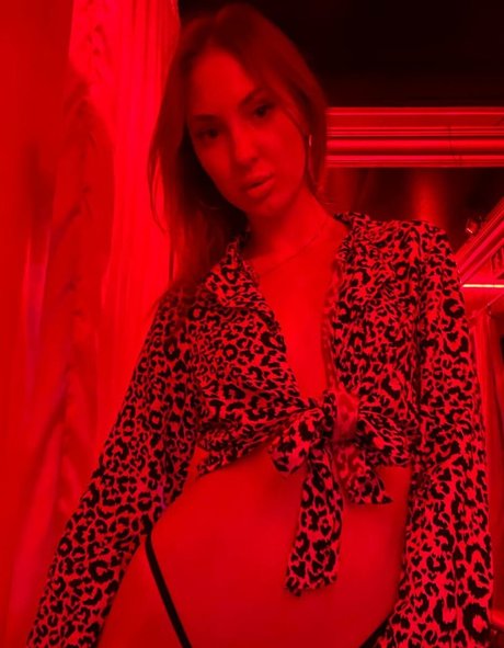 kate lina exclusive star photos