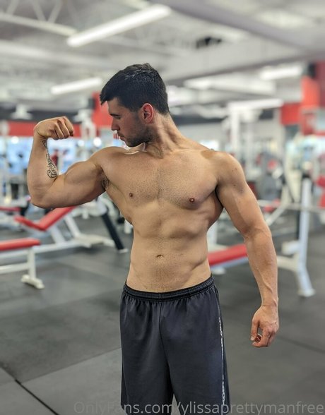 ylissaprettymanfree beautiful actress gallery