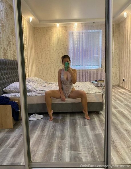 anyabrunette model beautiful picture