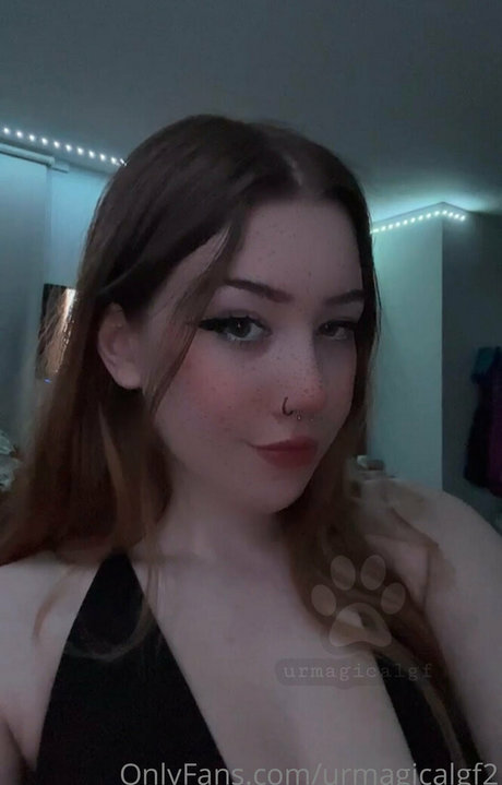 urmagicalgf2 naked star img