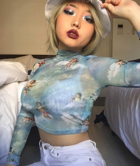 squizxy pornstar adult picture