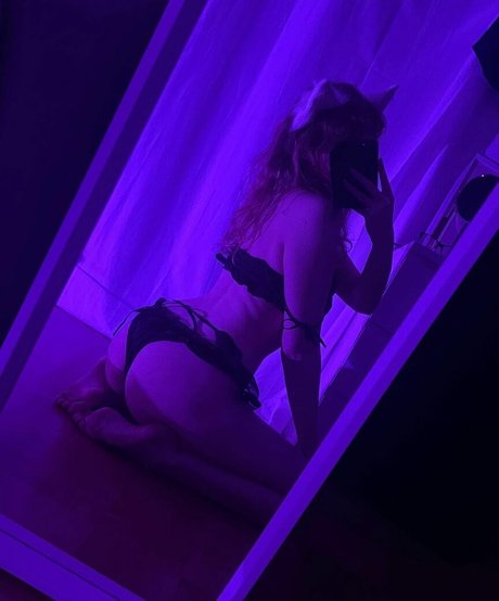 Wannaib hot star pictures