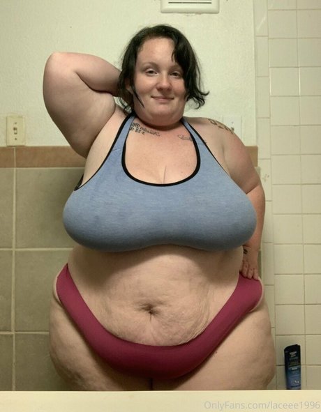 curvy xxx onlyfans exclusive gallery