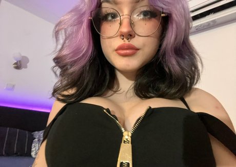 miniasuna naked star pics