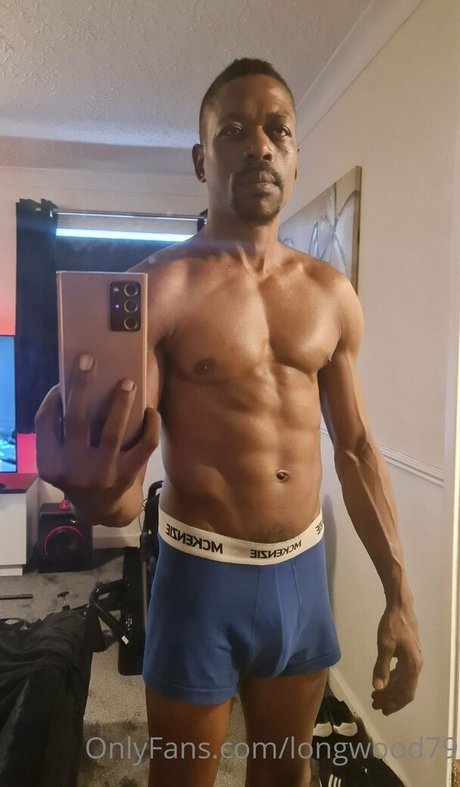 longwood79 naked star image