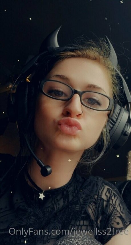 jewellss2free adult actress photos