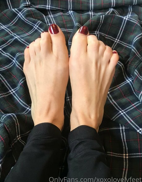 xoxolovelyfeet hd star photos