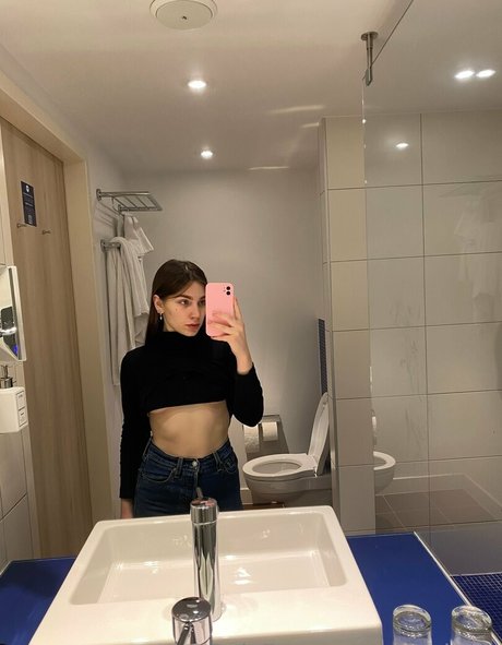 blonde hot wife onlyfans adult pictures