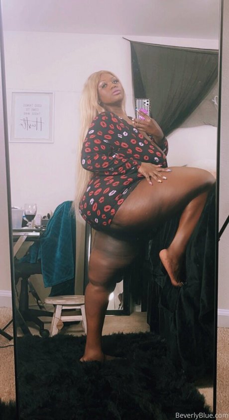 beverlyblue3x exclusive star pics