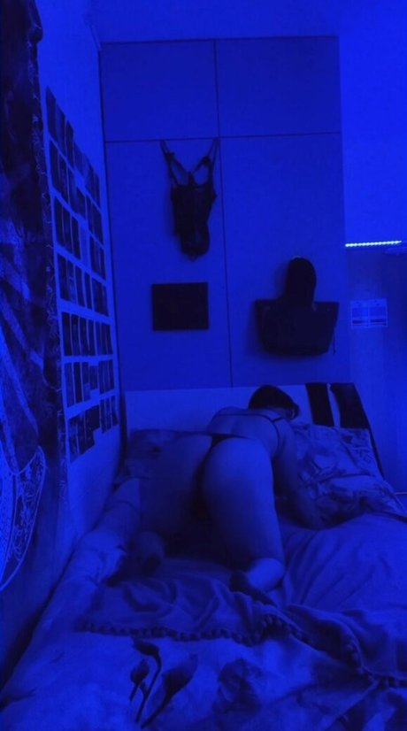 yourfavbustybrat Quick model image